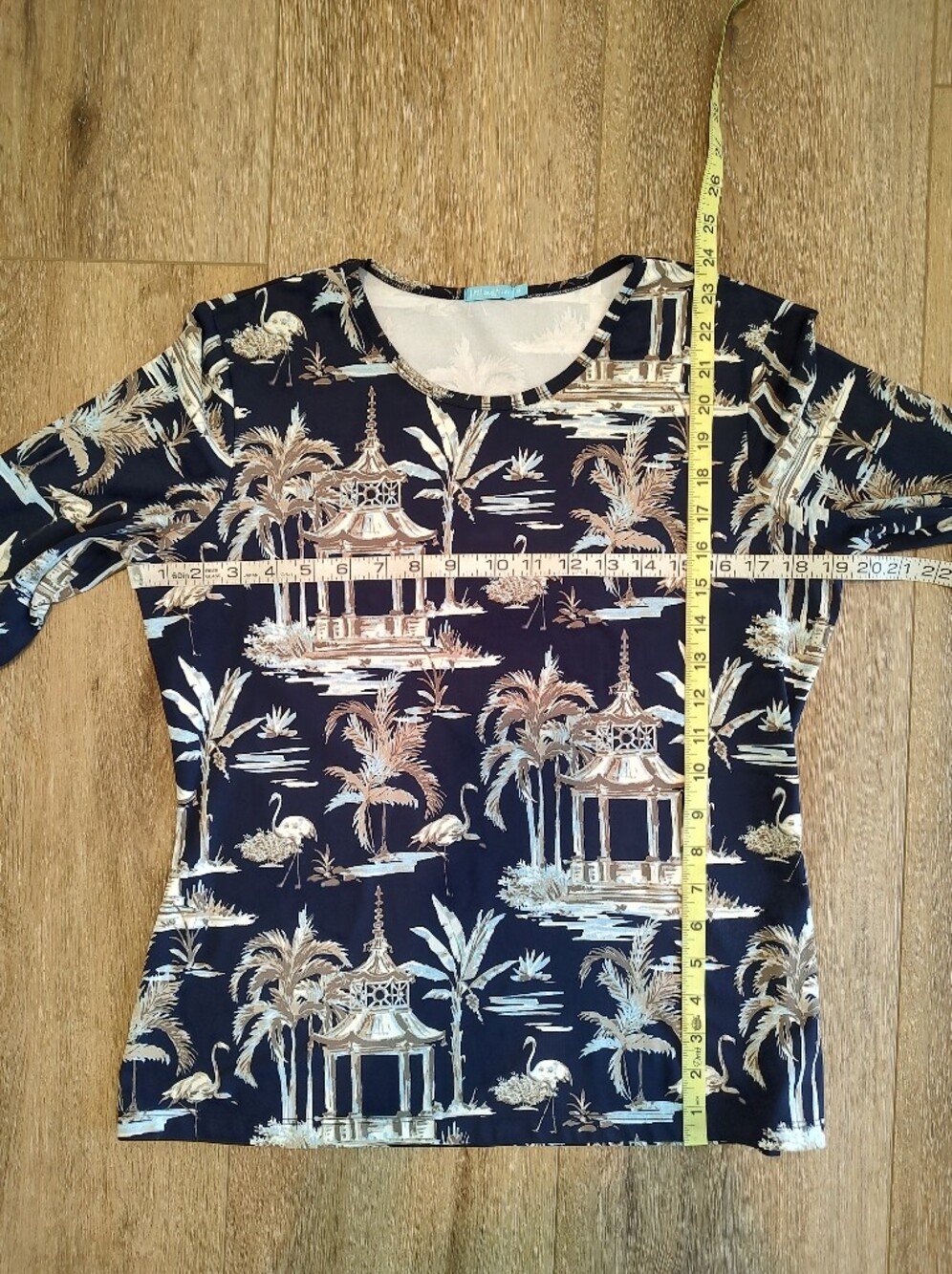 J. McLaughlin Navy Blue Pagoda Palms Signature Tee Catalina Cloth 3/4 Sleeves M - Picture 8 of 8